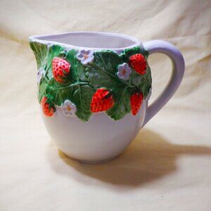 Ideal to assist in Kitchen Decor ~~~ Strawberry PITCHER ~~~